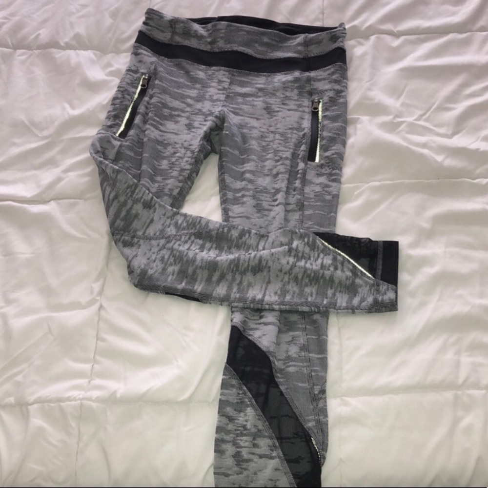 Lululemon grey size 6 speed tight